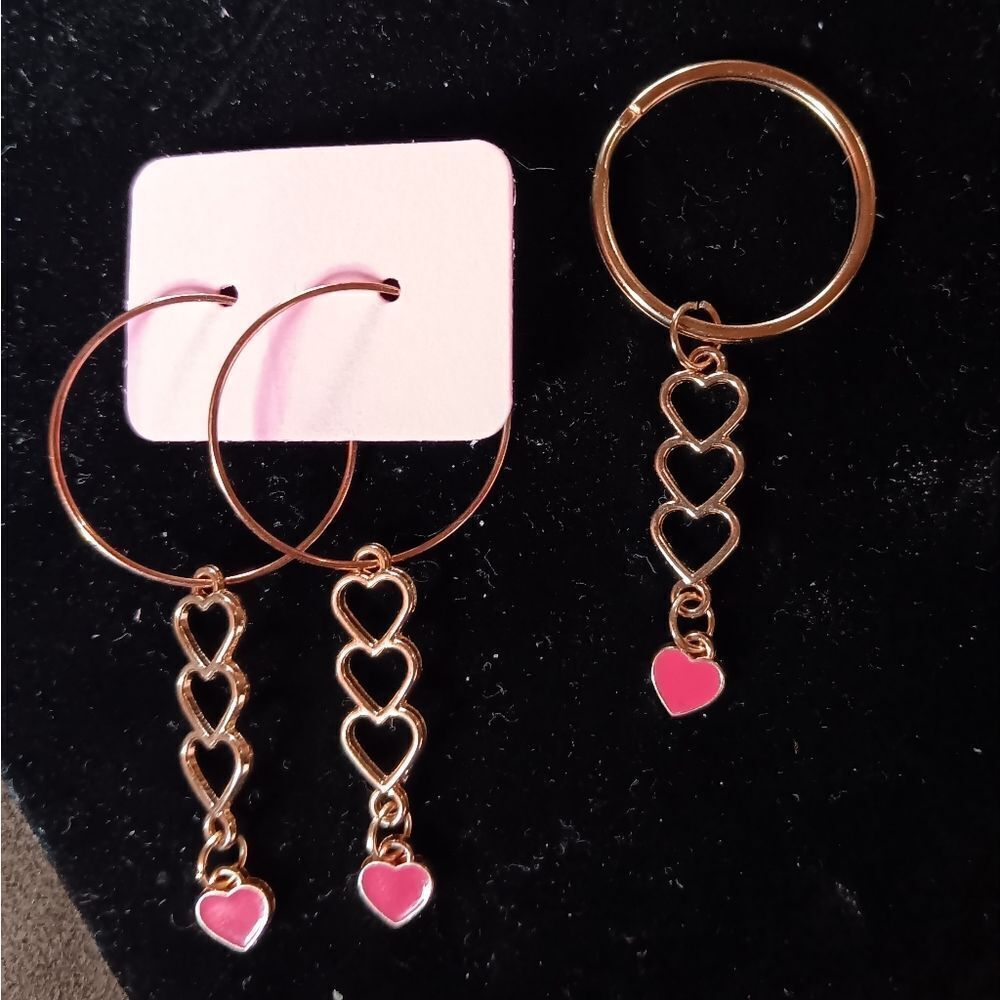 💞5/$18 Handmade Gold Triple Heart Earrings